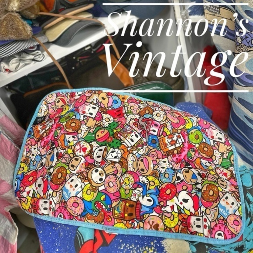 Tokidoki x Jujube sz 21 x 12 travel changing pad